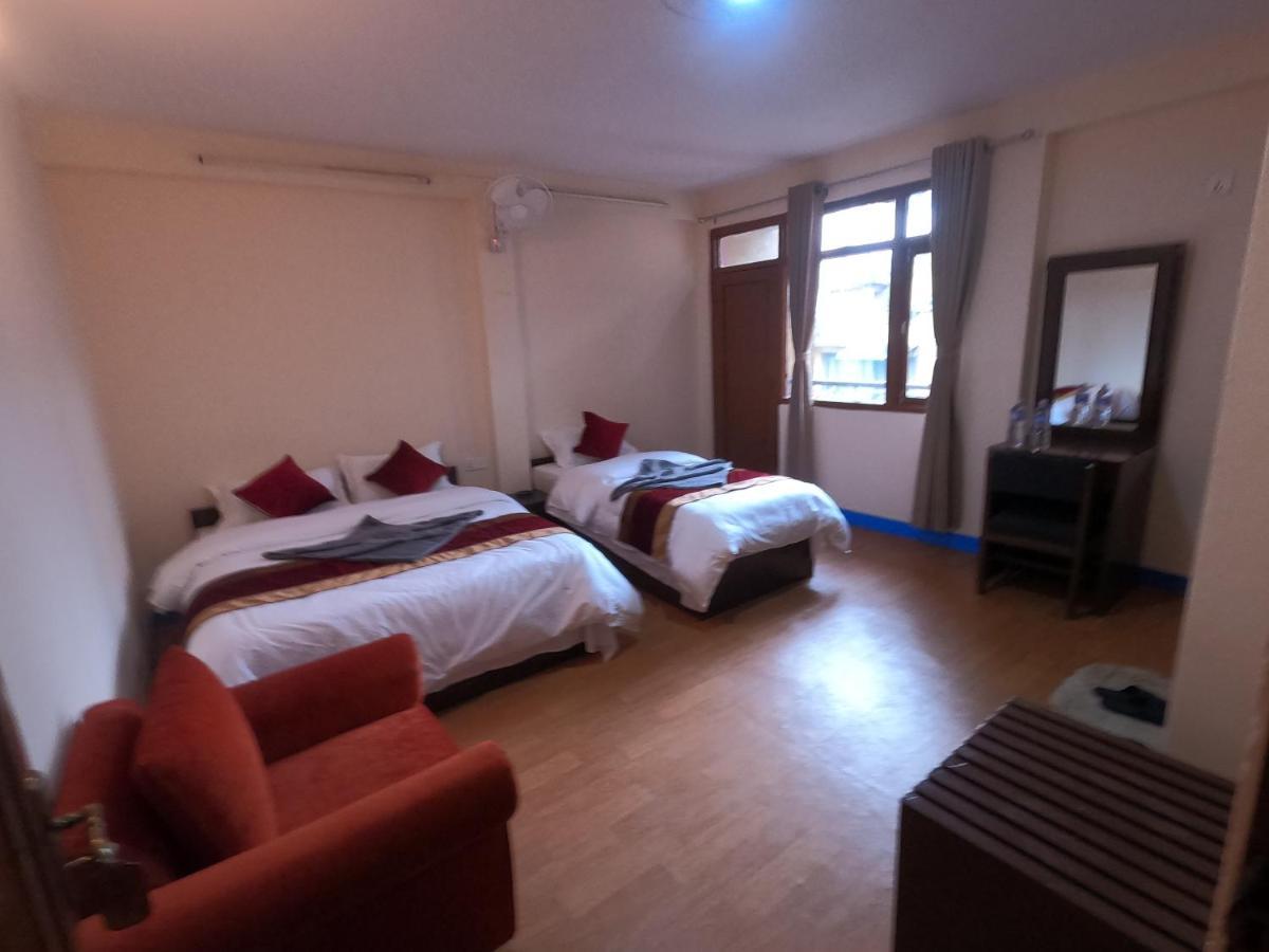 Hotel Silver Jubilee Katmandou Extérieur photo