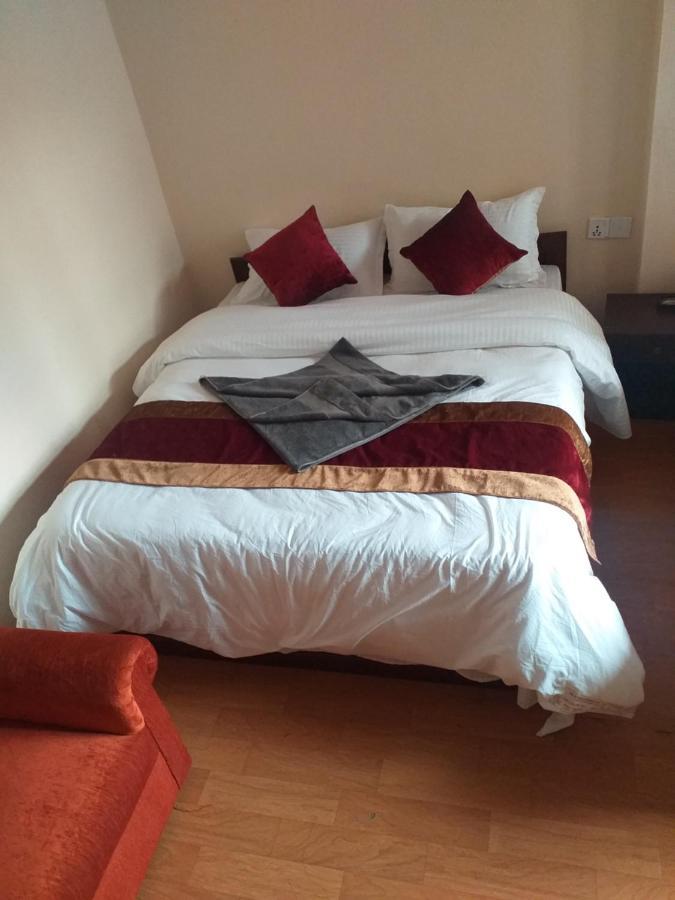 Hotel Silver Jubilee Katmandou Extérieur photo